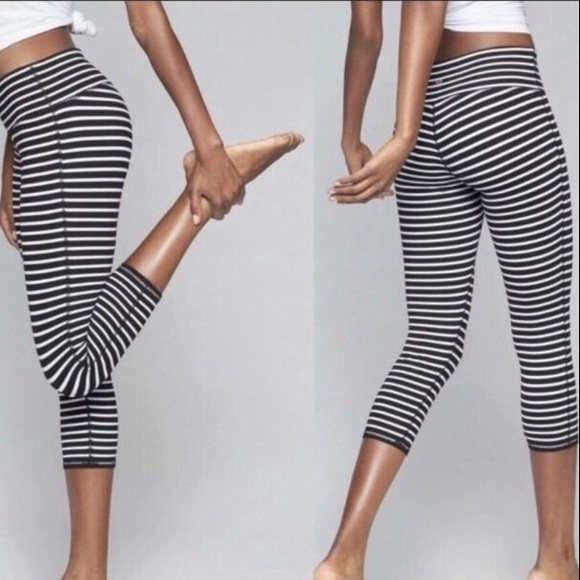 Athleta Pants - Athleta striped chaturanga capris